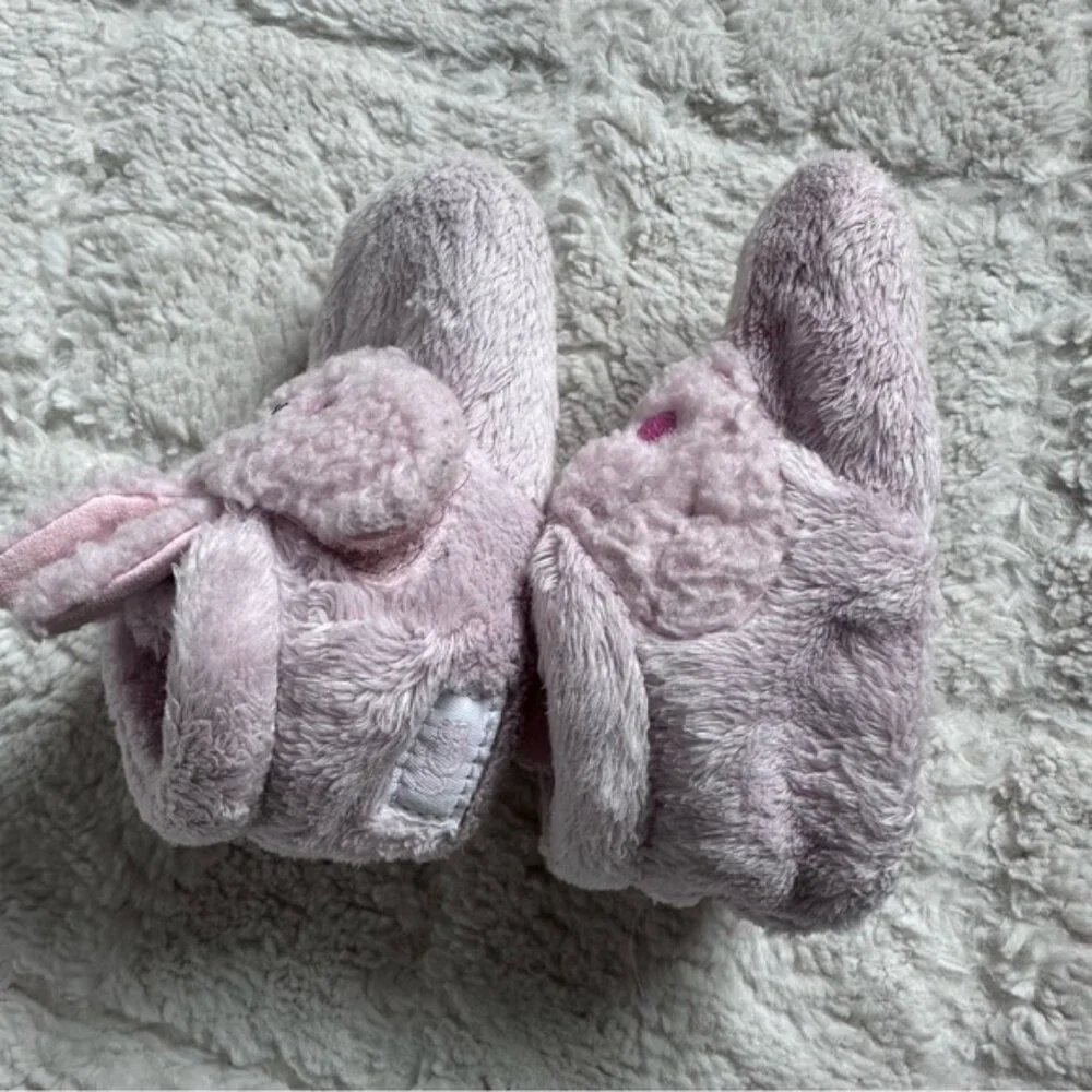 Ugg | Pink Unisex Bixbee Llama Stuffie Faux Fur Booties | Size 02/03